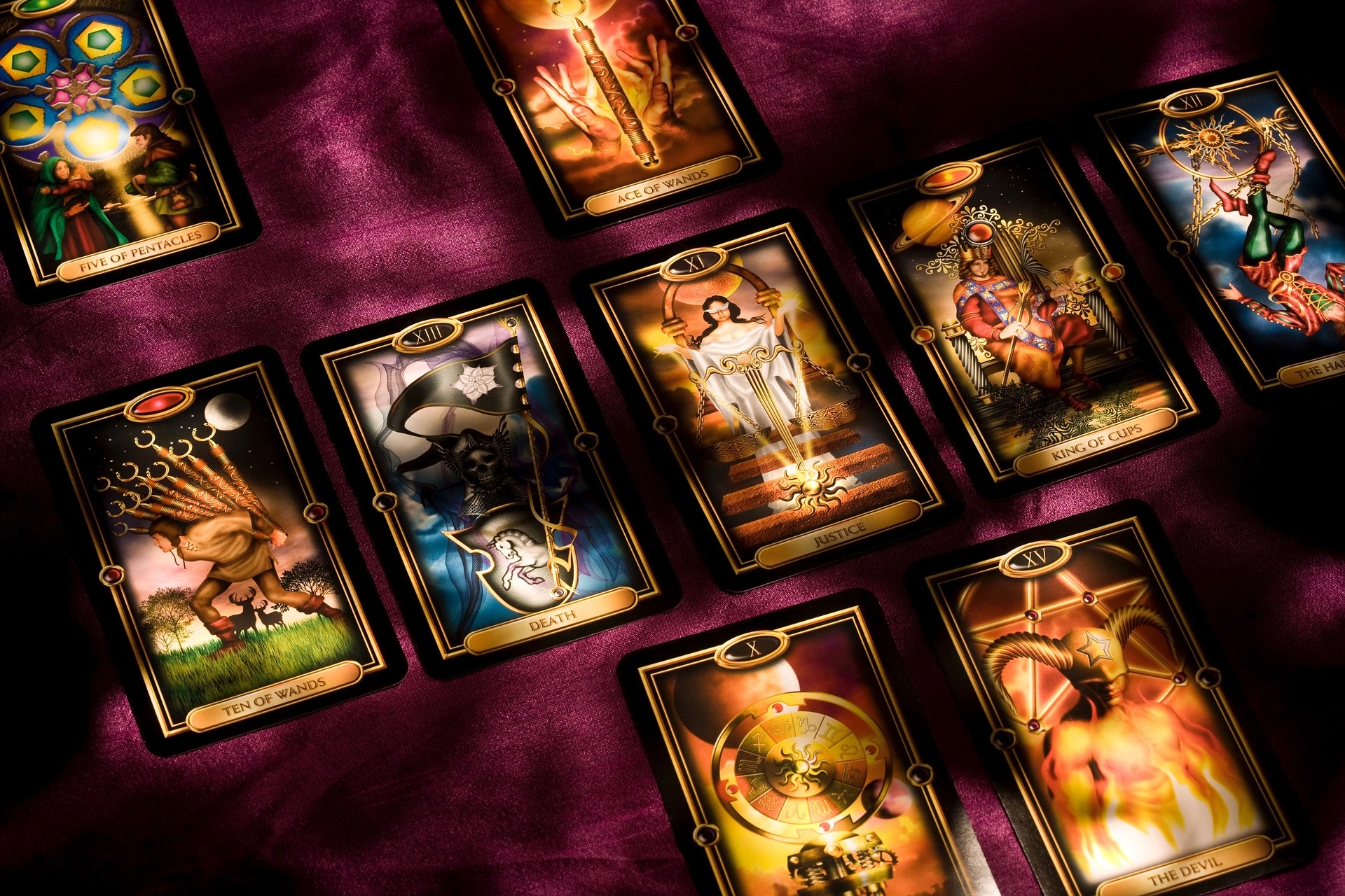 Tarot en ligne avec un médium gratuit en ligne reconnu